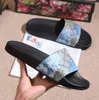 2022 concepteur hommes femmes sandales avec boîte à fleurs correcte sac à poussière chaussures imprimé serpent glisser été large plat sandale pantoufle