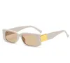 Designer Classic Solglasögon Personlighet Square Sun Glasses Fashion Trend Retro Mens Womens UV Protection Full Frame 6 Colors Tomat264U