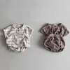 サマーベイビーショートスリーブTシャツショーツ2PCS幼児服セットかわいい男の子ストライプPPパンツスーツファッションガールズ衣装220620