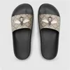 2022 New Slipper Fashion Мужчины Женщины скользят обувь Лето широкие пластые скользкие сандалии размер флопа 35-45