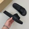 Designer Flat Spikes Slide Slippers Sandal For Men Thick Rubber Sole Slipper Spike Slides Platform Mules Summer Casual Fashion