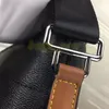 Designer schoudertassen man echte lederen aktetassen mannen handtas luxe messenger tassen heren trouwjurk crossbody tas