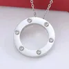 2022 ny skiva sex diamant kärlek halsband modedesigner hänge halsband för kvinna avancerade 316L titan stål smycken