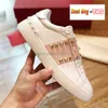 2022 Luxe Open Untitled Studs Sneaker Casual Shoes Men Women Ruthenium Metallic Leather Black Heel Pink Silver White Band Studs Low Mens Designer Sneakers