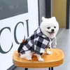 Costumes de chat Vêtements pour animaux de compagnie Pull à capuche décontracté Pull à carreaux avec poche à glissière Jersey pour chien pour l'hiver Petites races moyennes NIN668