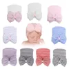 Nyfödda Baby Hattar Småbarn Sticka Bowknot Caps Crochet Soft Bomull Beanie Med Bow Barn Striped Hat Hair Bands