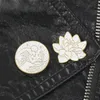 Lotus Wave Round Badge Brosch Seaside Wave Star Moon Ocean Plant Emamel Pin Hat Coat Lapel Brosch Neutral Japanese Gifts5222926