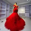 Abito da ballo rosso elegante per le donne africane Abito in raso senza spalline A-line Lunghezza pavimento Abiti da sera formali a sirena Robes De Soir￩e