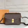 Luxurys Designers Handbag Messenger Oxizing Leather Elegant Shourdled Bags Women Shopping Tote Fashion M44875 M41487 Louise Purse Vutton Crossbody Viuton Bag