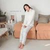 Kış Kadın Moda Gevşek Yumuşak Mercan Polar Kalınlaşma Rahat Pijama Set Kadın Trendy Renk Termal Lounge Pijama 220329