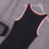 Grundläggande casual klänningar Designer Fashion 2022 Design Summer New Letter broderad ärmlös Vest Kjol Suspender Medium Längd Klänning Midja Slim Women's Wear D0n4