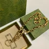 Colares de corrente de letra dupla vintage cartas entrelaçadas designer de colar pendente jóias versáteis pingentes de pingentes