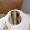 Luxurys Designers Bucket Hat الترفيه السفر Sunshad Tide Cap للجنسين القبعات المجهزة من القطن الخالص