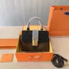 Bolso de diseñador de moda Bolsos individuales Bolsos con cremallera Bolso de hombro Pocke Mujeres Diseñadores de cuero de lujo Carteras Damas Monedero largo por marca 013