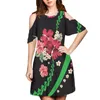 Mode Boho Femmes Hors De L'épaule Robe Et Hommes Chemise D'été Noir Hibiscus Plumeria Tissu Rouge Robes Plus 4XL Dropship 220627