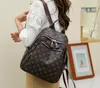 Mochila estilo couro PU clássico designer luxuoso pequenas bolsas vintage europeias e americanas para mulheres lazer