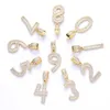 Подвесные ожерелья 0-9 Письма багета Cz Out Charm Copper Hip Hop Рэппер Кубический циркония для мужчин женские ювелирные ювелирные изделия.