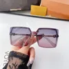 L2022 Moda clássica Trendência casual Mulheres polarizadas óculos de sol Super legal Designers Seaside Vacation Sunglasses de carro Condução de carros copos