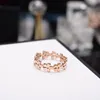 Pierścionki ślubne Ruo moda słodka pierścionka kwiatowa para Rose Gold Kolor Birthday Prezenta