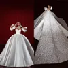 Ausgefallenes weißes Hochzeitskleid mit Herzausschnitt, trägerlos, Brautkleider, Puffärmel, Spitzenapplikationen, Kapellenschleppe, Robe de Mariee