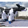 Fornecimento de fábrica Modelo de animais de gado de gado lácteo inflável de leite para desfile/decoração de pastagem feita na China