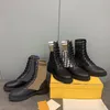 Yeni Deri Biker Çizmeler Kadınlar Rockoko Savaş Botları Siyah Buzağı Streç Kumaş Ayak Bileği Martin Boot Ayakkabı Kaymaz Kauçuk Taban Ile NO48