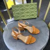 2022ladies Designer couro esta sandálias de salto alto temperamento multicolorido Tamanho multicolorido 34-42