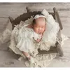 02 jr Baby Po kledingsets Born Girl Lace Princess Dresses Hat Headband Pillow Outfits Infant Pography Costume Dress 220602