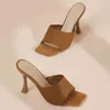 Sandali a mano intrecciata Slifori all'aperto Scarpe da moda con tacchi alti scarpe delicate di pelle di pecora da donna Slipper