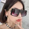 نظارة شمسية 2022 كلاسيكية مربعة الشكل للسيدات ريترو Lentes De Sol Mujer Siamese المتضخم للسيدات / الرجال