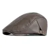 Faux Leather Newspaper Boys Hat Men Pu Leather Beret Hat para hombre British Retro Fishbone Hat Solid Flat Peak Caps Visor ajustable J220722