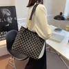 Factory direct sale printed hand large capacity Pu Single Shoulder backpack women's bag