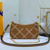 5A+ Hochwertige geprägte Easy Pouch On Strap Bag Handtasche Damen Messenger Handtaschen Water Ripples Tote Pochette Chain Umhängetaschen