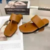 kadın katır tasarımcısı slayt deri sandalet kare kafa sandalet düz flip floplar deri sandalet siyah beyaz yaz moda geniş düz terlik kutusu No373