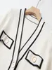 カジュアルドレスストリートEST 2022デザイナーの女性用Vネックカラーブロックシングル胸ベルト編み編みドレスカシュアル