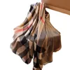 Hijab Designer Quality Top Square Scarf Oversize Classic Checks Scarves for Men and Women Kerchiefs Gold Sier Thread P Scarf