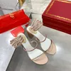 Luxury Cleo Crystals Utsmyckade Chunky Heels Sandaler 75mm Rhinestone Pink Gold Evening Skor Kvinnor Högklackade Designers Wraparound Dress Shoe Factory