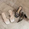 Topselling 2022 New Sandals 여성의 여름 광장 헤드 신발 두꺼운 발 뒤꿈치 로마 오픈 발가락 높이 5336-1 클래식 럭셔리 파티 웨딩 신발