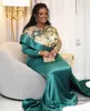 Aso Ebi Hunter Green Mermaid Prom Dresses Pärled Crystals Illusion Långärmning Kväll Formell Party Second Reception Engagement Gowns Dress