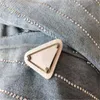 Designer de moda Carta de metal broches Mulheres meninas Triângulo Broch Suit Pin lapela