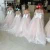 Diseñador Kids039 Vestidos de encaje Tul Flower Girl Vestidos Big Bow Sash First Communion Gowns3718312