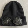 Óculos de duas lentes Goggles gorros homens malha chapéus tampas de crânio ao ar livre mulheres uniesex gorro de inverno preto capuz cinza gorros207q2117354