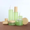 Mat groen glas cosmetische potten pompflessen met plastic houten korrel dop 20 g 30 g 20 ml 30 ml 40 ml 60 ml 80 ml 100 ml 120 ml body lotion gezicht crème toner watercontainers