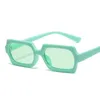 العلامة التجارية Retro Black Square Square Woman Small Frame Designer Sun Glasses Female Candy Colors Polygon de Sol 220728