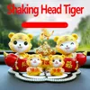 Interiördekorationer Bil Acessory 2022 Happy Year Kawaii Lucky Lovely Shaking Head Cute Tiger Zodiac Center Console Decorations Interior