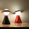 Lâmpadas de mesa para casa para crianças pós -modernas lâmpada de cama de cabeceira de cabeceira da lâmpada criativa da sala de estar da sala de estar da sala de estar da mesa decorativa Luzes de mesa de palha de palha