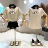 T-shirt feminina Cloth Femining 2022 Summer College Style Style Princied Sleeve Top Sister Fashion Two Styleswomen's