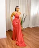 Plus La Taille Arabe Aso Ebi Rouge Sirène Sexy Robes De Bal Dentelle Perlée Soirée Formelle Deuxième Réception Anniversaire Fiançailles Robes De Demoiselle D'honneur Robe