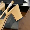 Sandálias de designer clássico de alta qualidade novo vestido de casamento feminino sapatos de verão salto grosso moda cabeça redonda slides 100% couro plataforma escritório tamanho grande caixa wirh