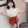 여름 여자 의류 세트 한국 솔리드 슈트 베이비 패션 흰색 상판 + 보우 반바지 2pcs 신생아 유아 의상 2-7y G220509